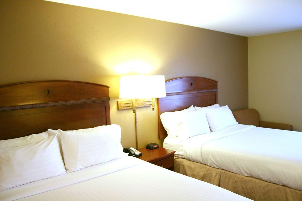 Comfort Inn & Suites Near Route 66 Lincoln Zewnętrze zdjęcie