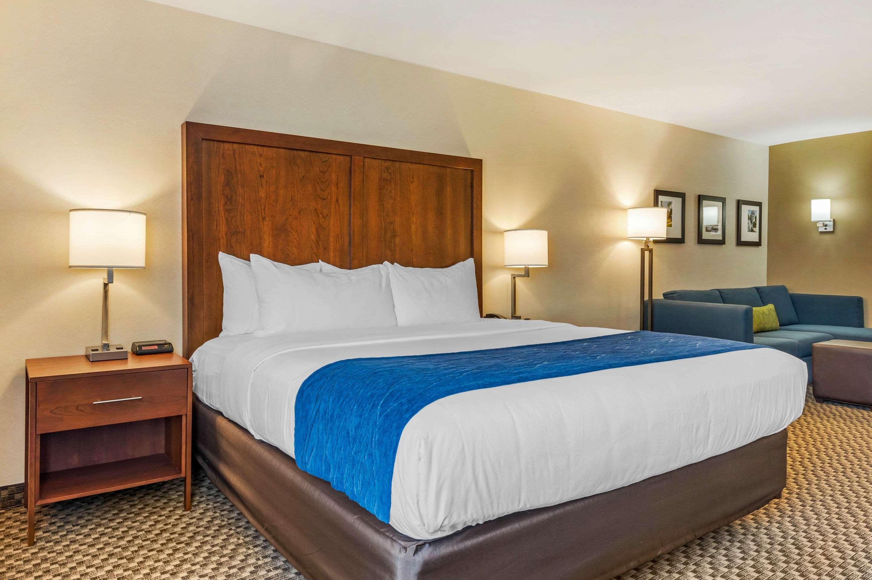Comfort Inn & Suites Near Route 66 Lincoln Zewnętrze zdjęcie