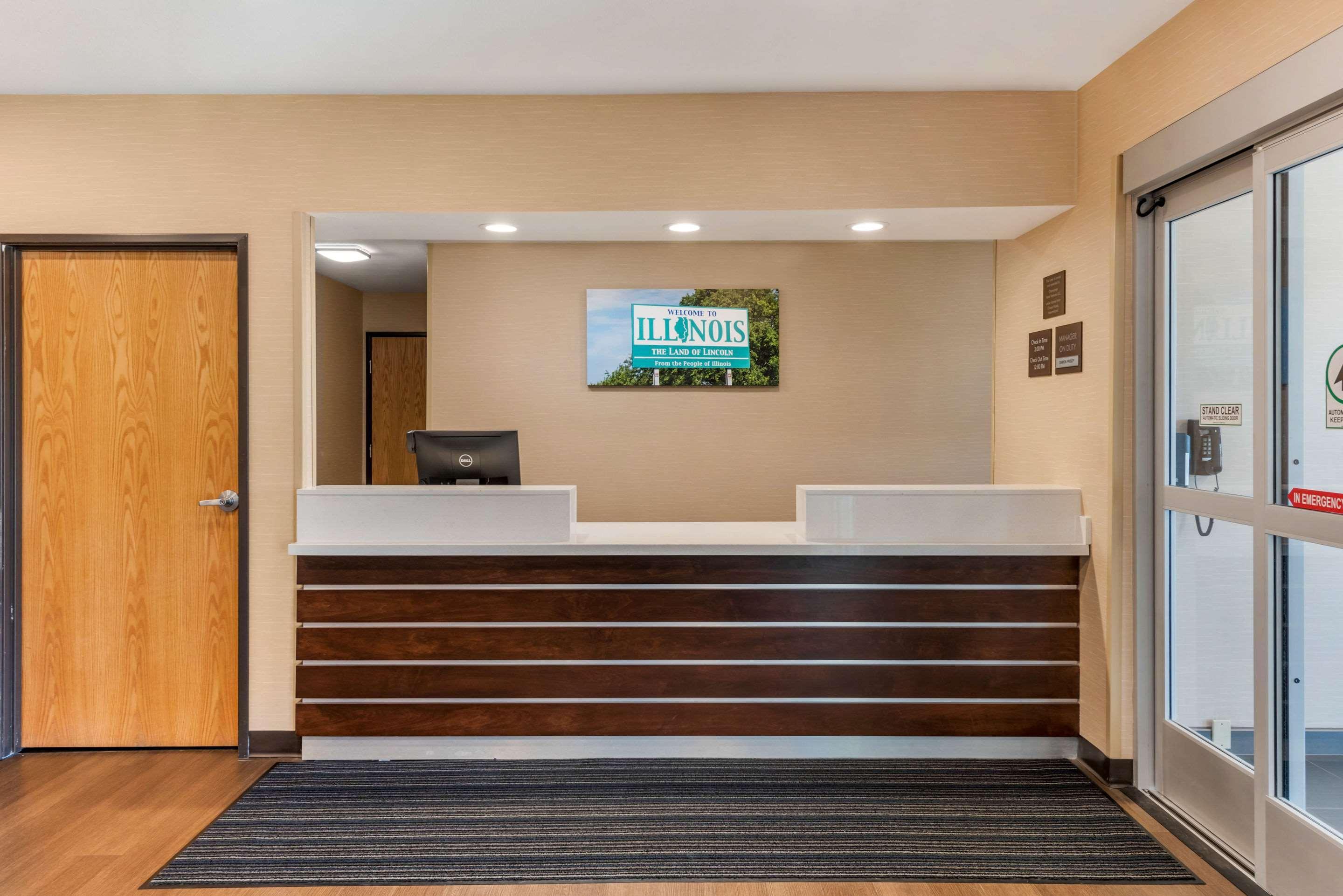 Comfort Inn & Suites Near Route 66 Lincoln Zewnętrze zdjęcie