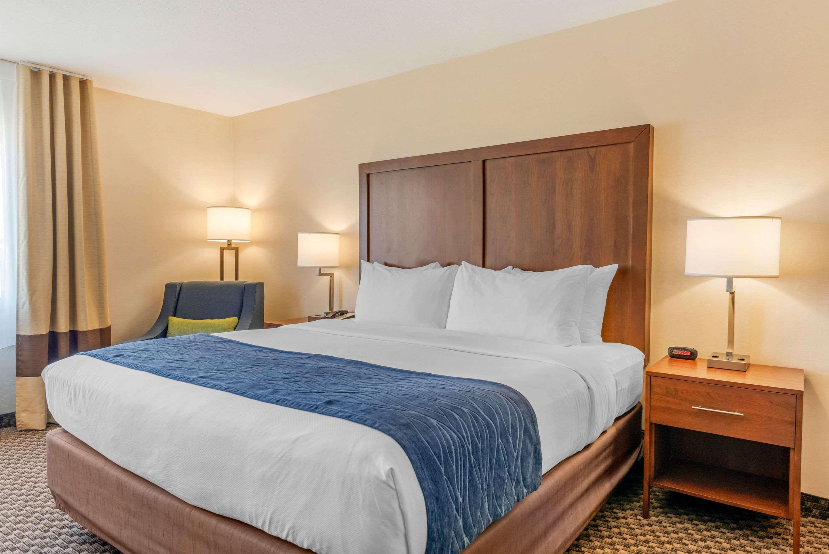 Comfort Inn & Suites Near Route 66 Lincoln Zewnętrze zdjęcie