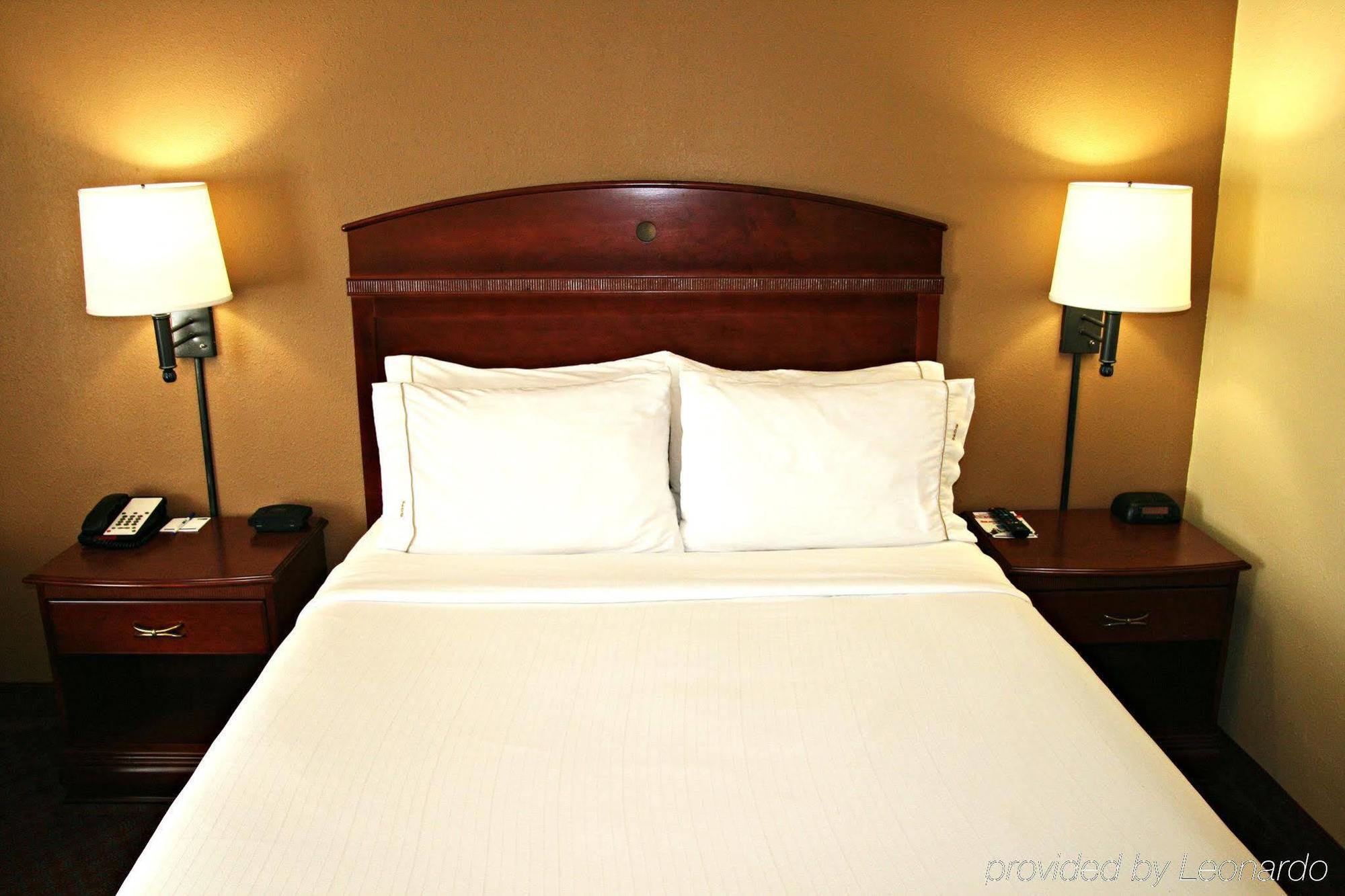 Comfort Inn & Suites Near Route 66 Lincoln Zewnętrze zdjęcie